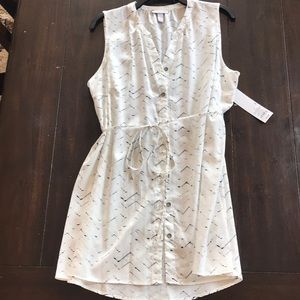 Liz Lange Maternity shirt